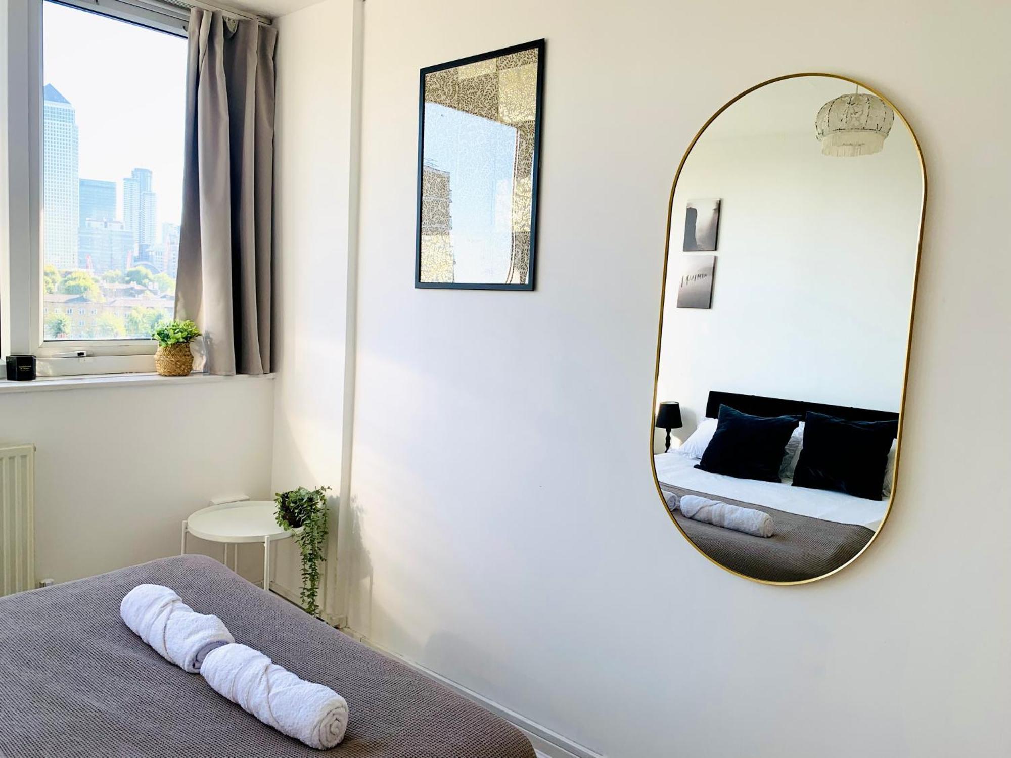Business 2 Beds - Poplar - 2 Minutes From Station Londra