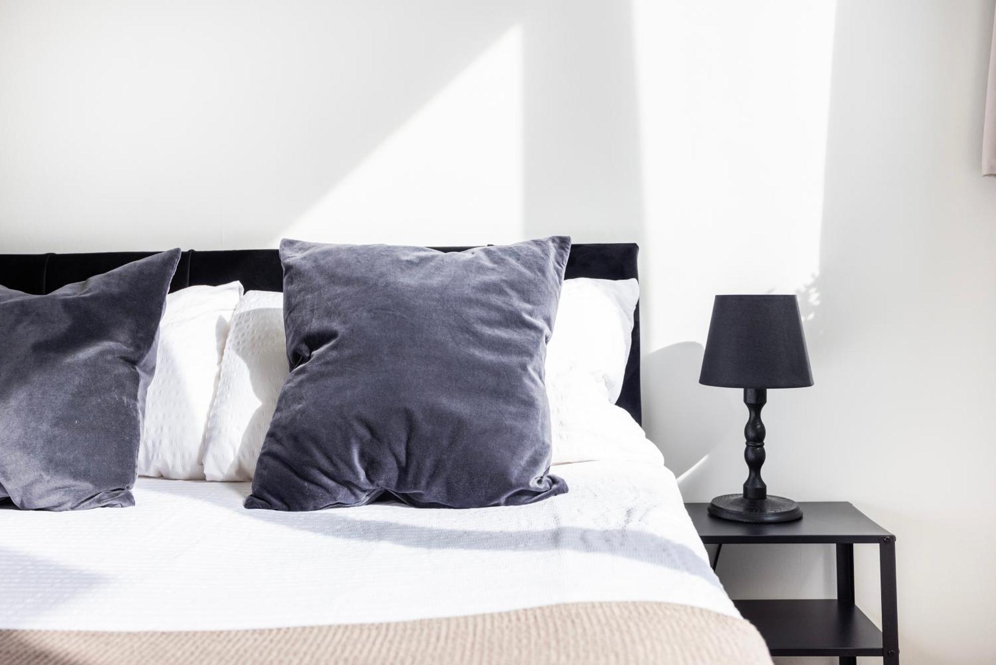 Appartamento Business 2 Beds - Poplar - 2 Minutes From Station *