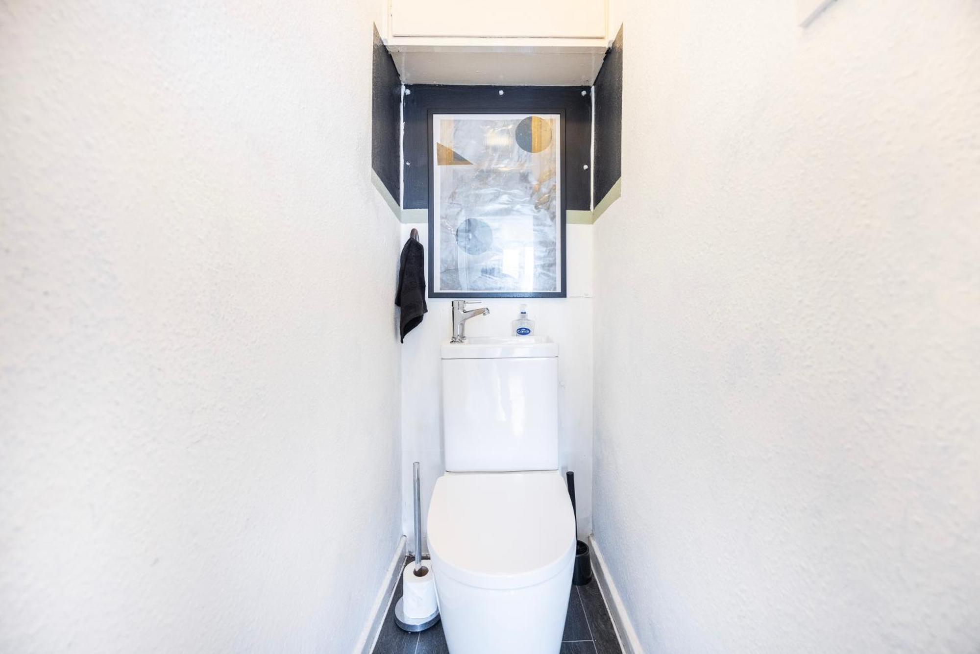 Business 2 Beds - Poplar - 2 Minutes From Station *